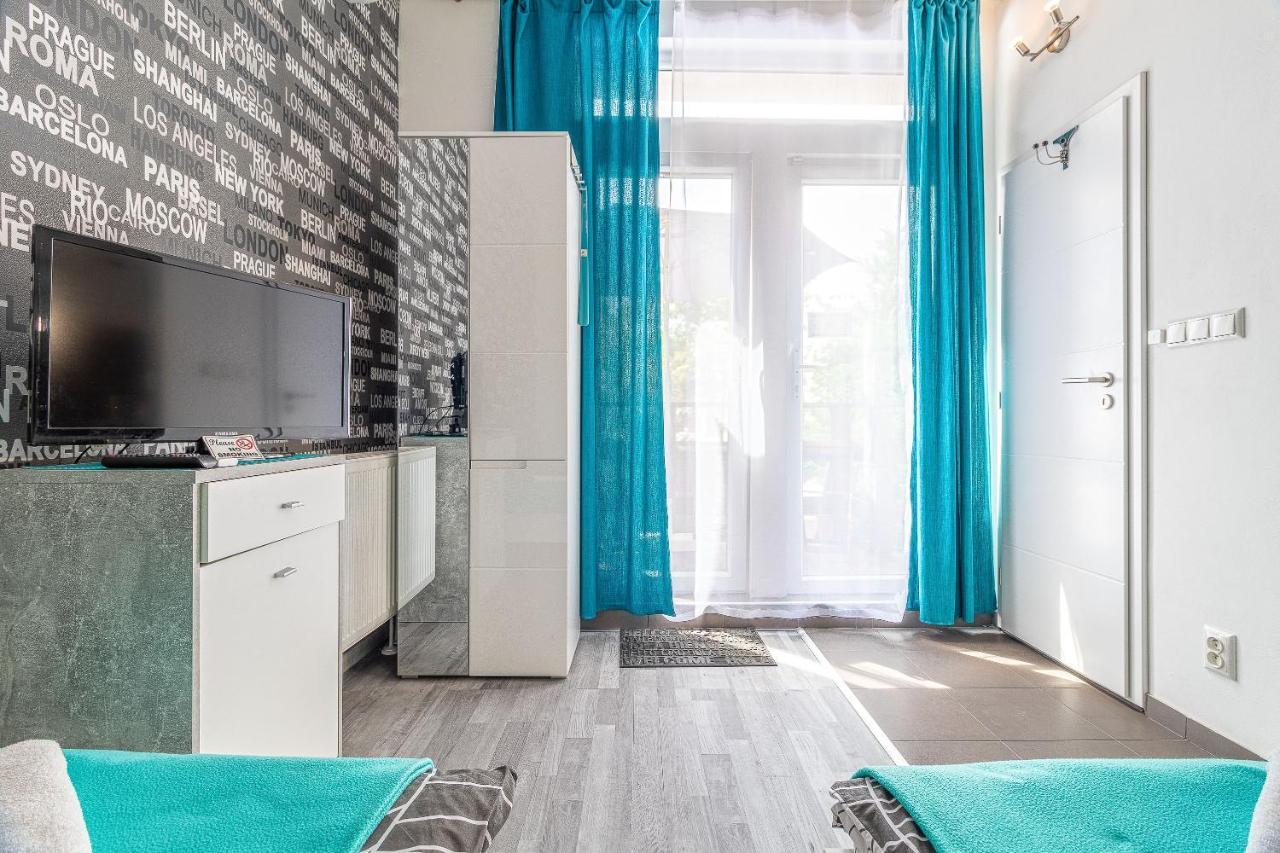 Bratislava -Apartment Near The City Center With A Balcony Exterior photo