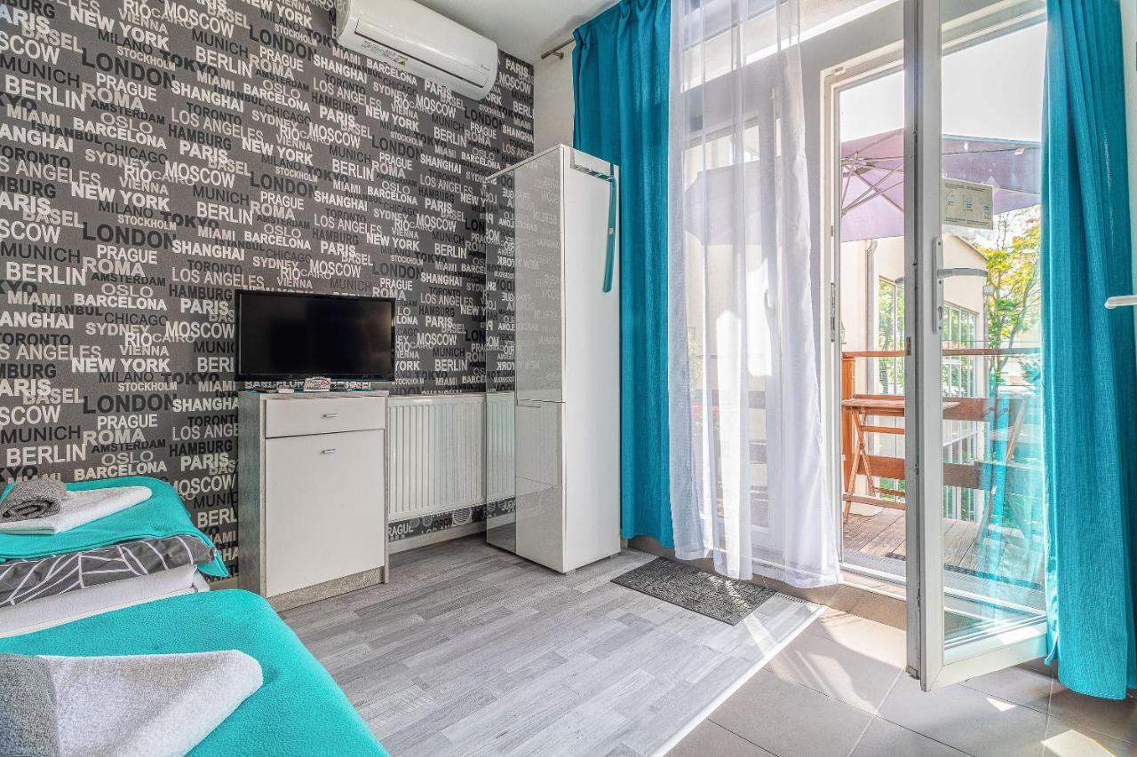 Bratislava -Apartment Near The City Center With A Balcony Exterior photo