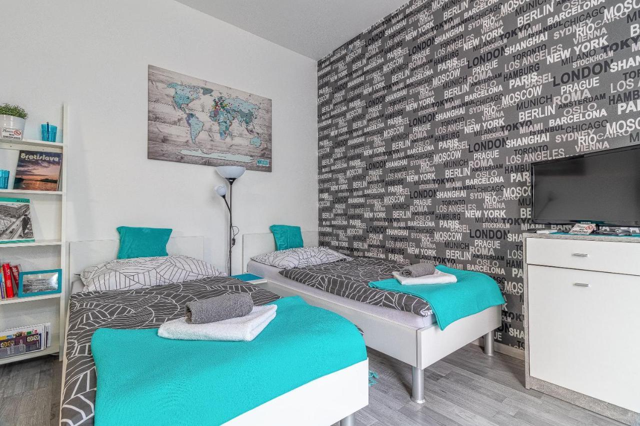 Bratislava -Apartment Near The City Center With A Balcony Exterior photo